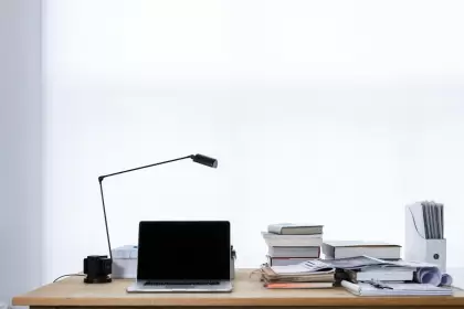 Cómo organizar trabajo en 2025: consejos para agilizar la rutina laboral