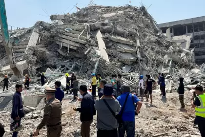 Terremoto en Myanmar y Tailandia mata a decenas de personas