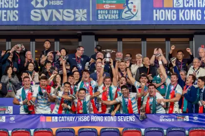 La celebración de Los Pumas 7s tras la definición en Hong Kong. (@lospumas7arg)