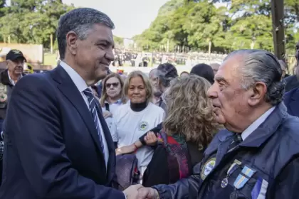 Jorge Macri homenajeó a los veteranos y caídos en la Guerra de Malvinas