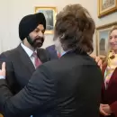 Javier Milei y Luis Caputo recibieron una visita clave en la Casa Rosada