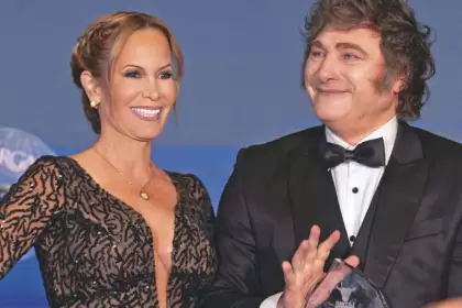 Javier Milei y Natalia Denegri serán premiados junto a Donald Trump