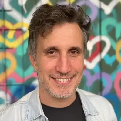 Desde 2021, Rapetti es director ejecutivo y cofundador de Equilibra.