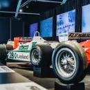 Autos icónicos, simuladores de última generación y objetos nunca antes vistos: la exhibición de la Fórmula 1 en Argentina, desde adentro