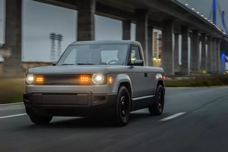 La Slate es el primer modelo de Slate Auto, compañía en la que invirtió Jeff Bezos, fundador de Amazon.