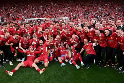 Liverpool se convirtió en el equipo más ganador en la historia de la Premier League, junto con Manchester United.