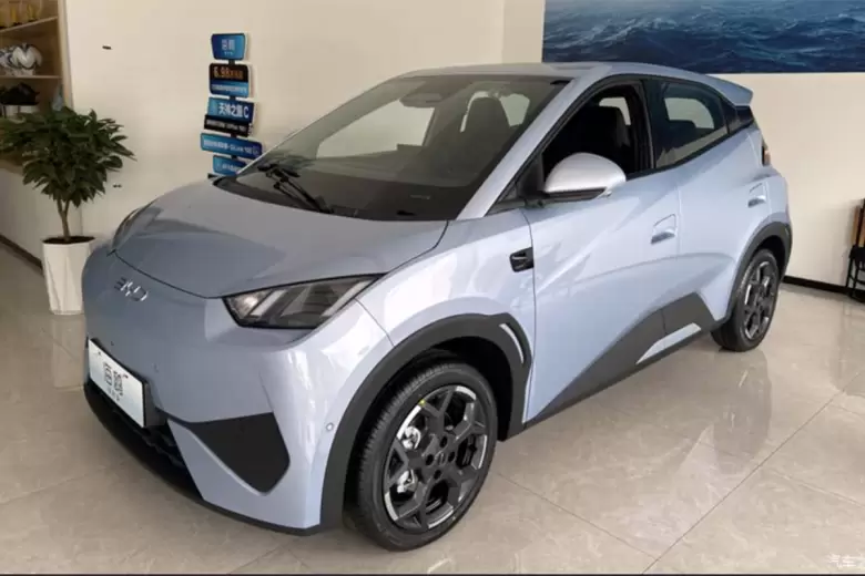 Así es el rediseñado BYD Dolphin Mini que debutó en el Salón de Shanghai.