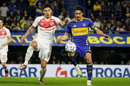 Argentinos Juniors y Boca pelean por el primer lugar de la Zona A del Torneo Apertura 2025.