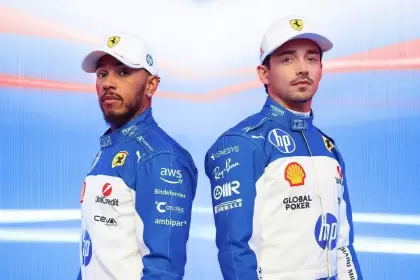 Hamilton y Leclerc lucirán de azul y blanco en Miami