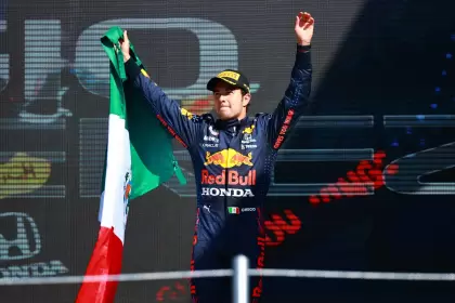 "Checo" Pérez se despidió de Red Bull luego de cuatro temporadas y ahora podría volver a correr