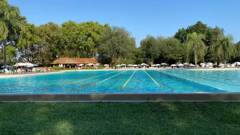 La pileta del campo de deportes, en San Isidro