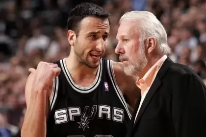 Popovich fue el entrenador que ganó más campeonatos de la NBA con el argentino Emanuel Ginóbili
