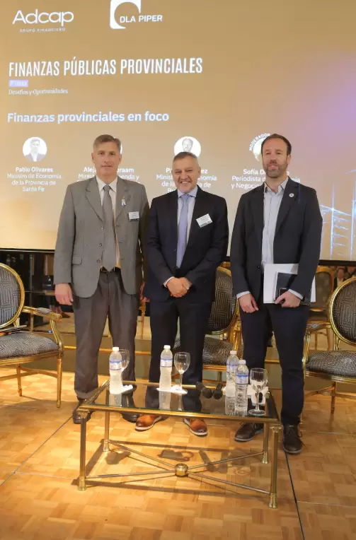 El evento Finanzas Públicas Provinciales realizado por Adcap Grupo Financiero.