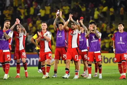 River le ganó 3-2 a Barcelona de Ecuador y se acomodó en el primer puesto del Grupo B. (@RiverPlate)