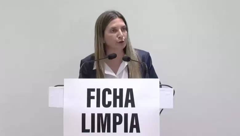Silvia Lospennato en conferencia de prensa