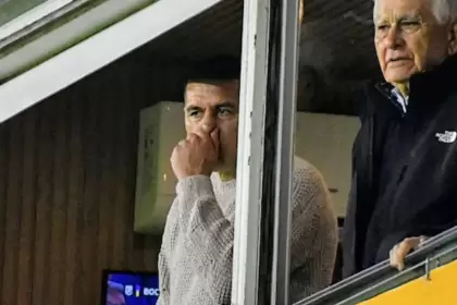 Riquelme vivió desde su palco la definición ante Lanús