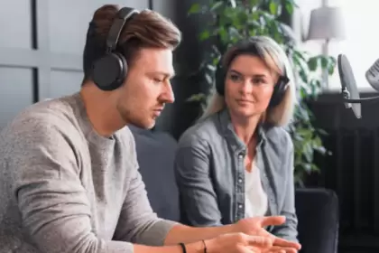 Auriculares inteligentes permiten traducir conversaciones multilingües