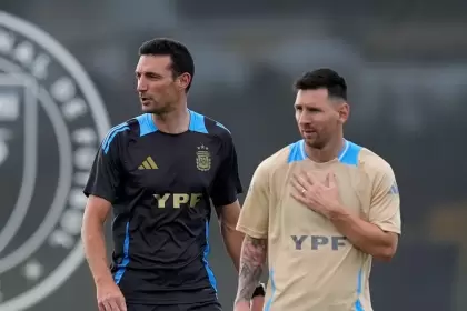 Scaloni publicó la prelista de 28 convocados para la doble fecha de Eliminatorias de junio con el regreso de Messi