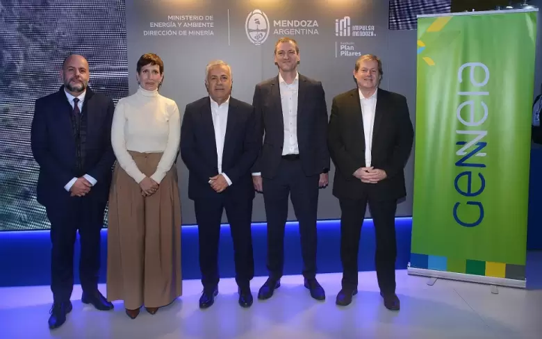 Gustavo Castagnino, Jimena Latorre, Alfredo Cornejo, Bernardo Andrews y Gustavo Anbinder en el marco de Arminera 2025