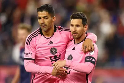 Suárez y Messi fundaron Deportivo LSM