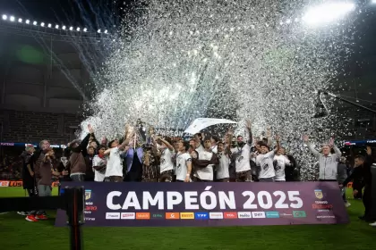 Platense anotó su nombre en la historia del fútbol argentino.