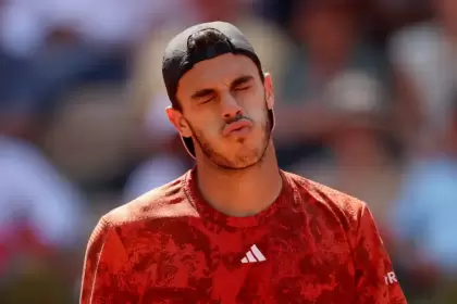 Cerúndolo cayó de manera insólita en la primera ronda de Roland Garros