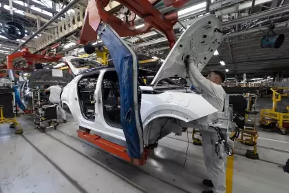 En mayo crecieron la producción y la exportación de autos