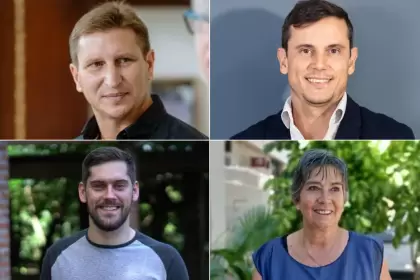 Sebastián Macias, Diego Hartfield, Santiago Koch y Mónica Gurina