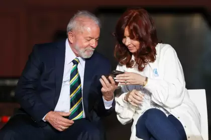 Los une la experiencia de haber sido condenados por corrupción, pero hay diferencias sustanciales.