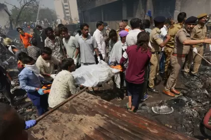 El momento en el que se estrelló el avión de Air India con más de 240 personas a bordo