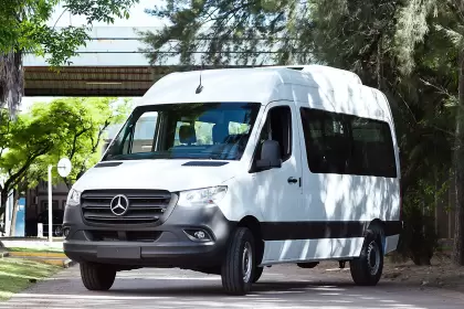 La Mercedes-Benz Sprinter se fabrica localmente y es líder del segmento.