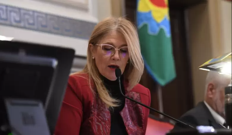La votación que desempató Magario terminó 22 a 22