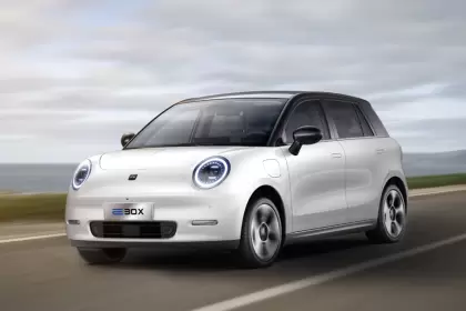 El JAC E30X se sumará en breve y será el primer auto (no SUV) de la marca china en Argentina.