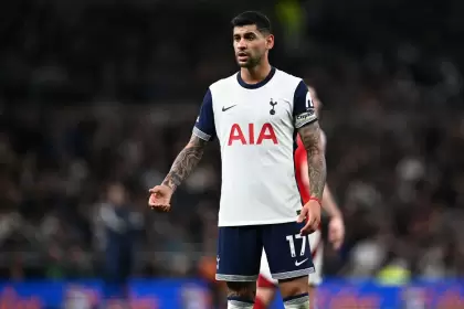 El defensor argentino Cristian "Cuti" Romero es la gran figura del Tottenham