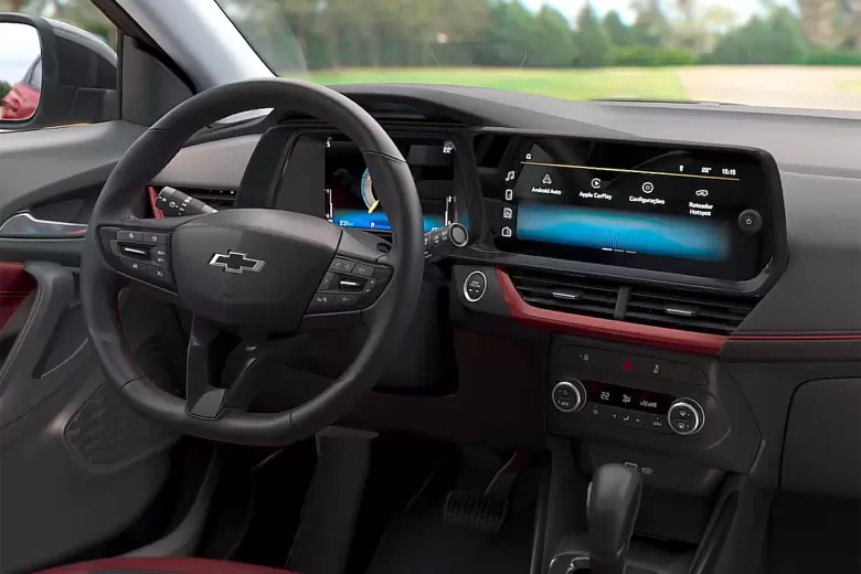 Incluye cambios en el interior con un nuevo cockpit y nuevos asientos.