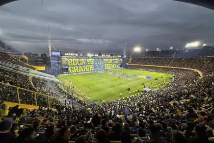 A la hinchada de Boca se la identifica como "La mitad más uno"