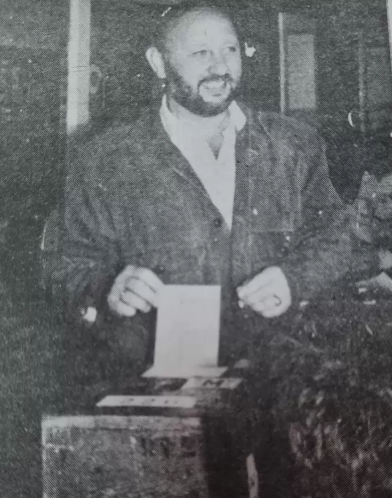Insfrán en octubre de 1995