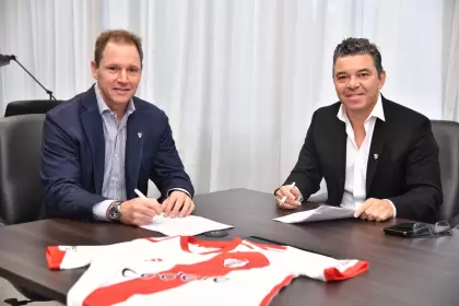 Brito y Gallardo, presidente y entrenador de River, respectivamente. 