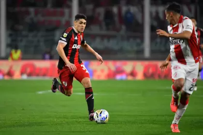 Lencina deslumbró ante Instituto con dos goles. (@RiverPlate)