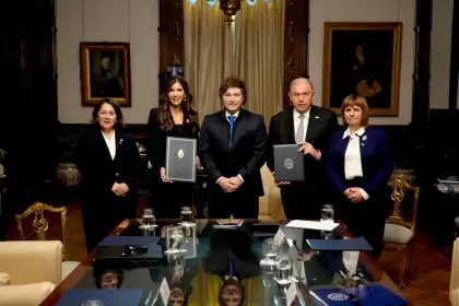 Viajes de argentinos a Estados Unidos SIN VISA: confirman que se firmó el acuerdo