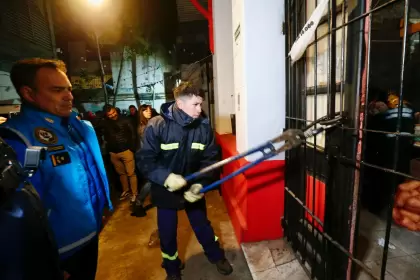 La Ciudad desalojó en Palermo un predio tomado por una cooperativa de Grabois