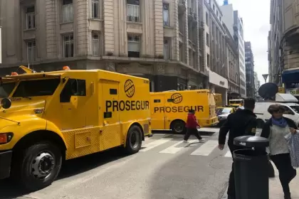 Alerta bancaria: denuncian riesgos si billeteras pagan salarios y jubilaciones