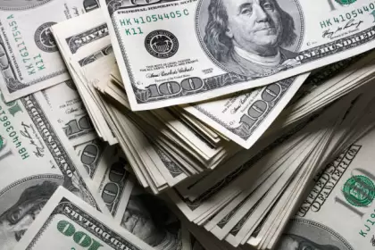 El dólar mayorista terminó cerrando en $1.380