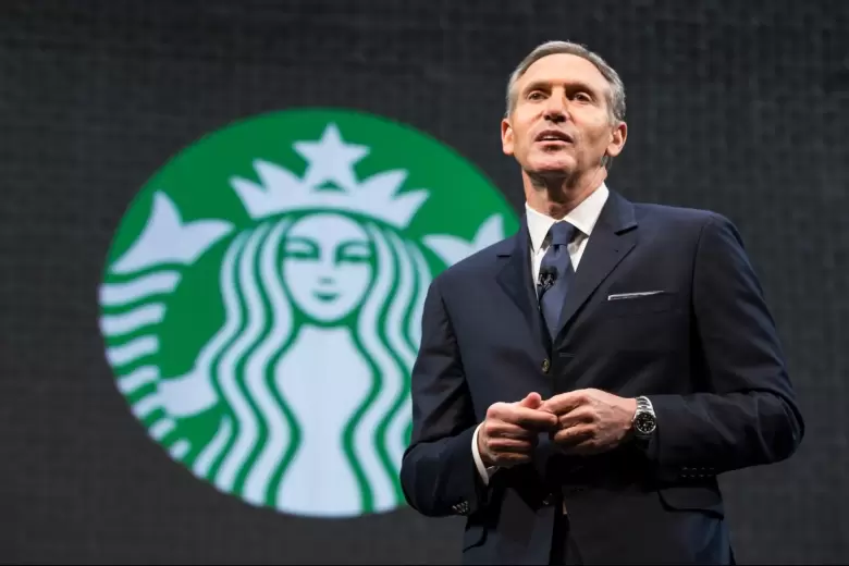 Howard Schultz, ex CEO de Starbucks.