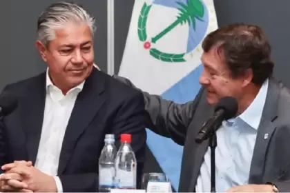 "Este nuevo esquema marca un cambio de paradigma en la relación entre Nación y provincias: pone fin a décadas de centralismo",coinciden.