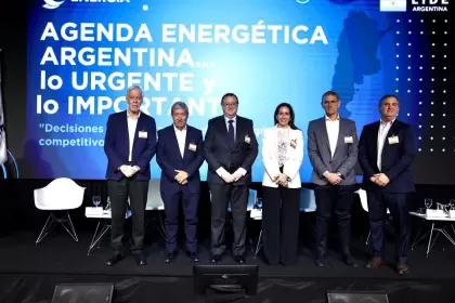 Líderes del sector señalaron que Vaca Muerta tiene el potencial, pero sin transporte no hay exportación ni competitividad