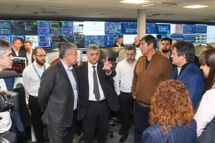 YPF lanza su mayor centro de control en tiempo real