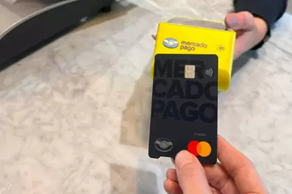 Mercado Pago lanza su primera tarjeta de crédito sin costos: quiénes acceden y qué ofrece