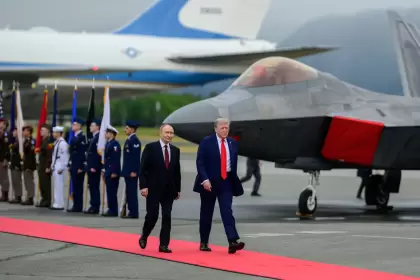 Putin no se achica ante Trump: también analiza realizar pruebas nucleares