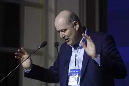 Federico Sturzenegger fue quien publicó el paper.